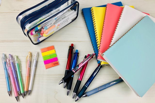 文房具のサブスク】創業40有余年の専門店が厳選した文具セットを《毎月