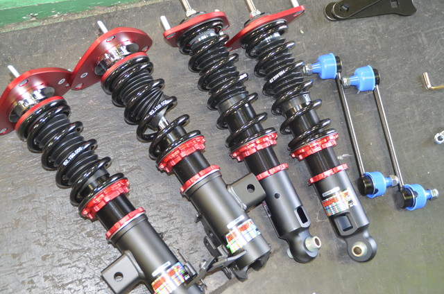 ZN8 GR86 BLITZ ZZ-R DAMPERの車高調取り付けと四輪アライメント調整