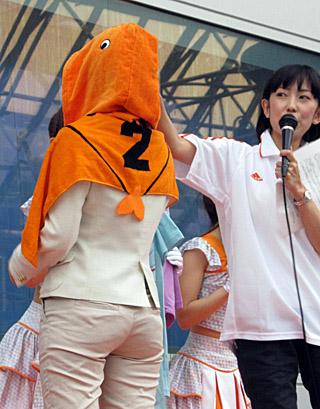 特別賞に小笠原選手のユニホーム――ステージG-KING | 読売