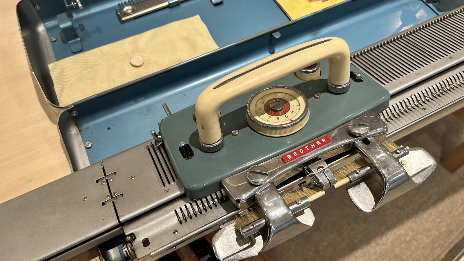 Knittingbird (ニッティングバード）公式オンラインショップ