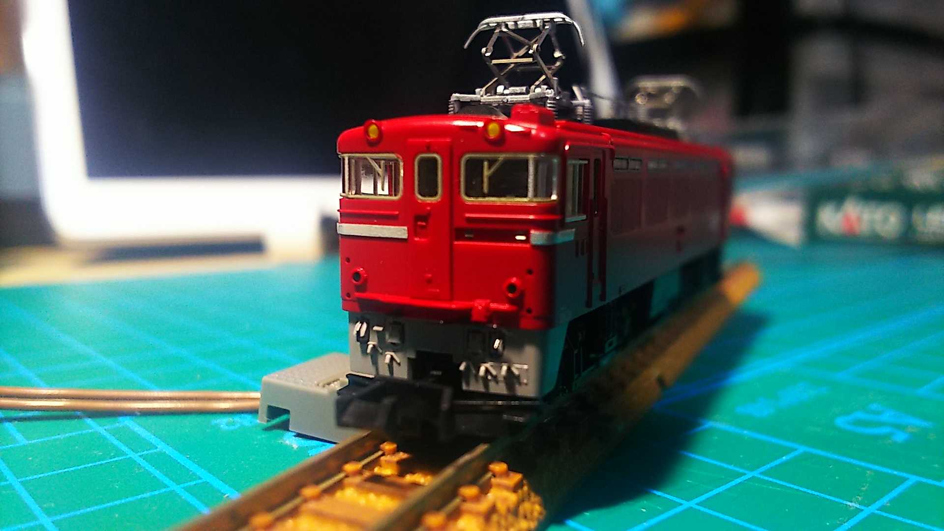 鉄道模型 TOMIX ED75 700番台サッシ窓（前期型）を後期仕様に（後編