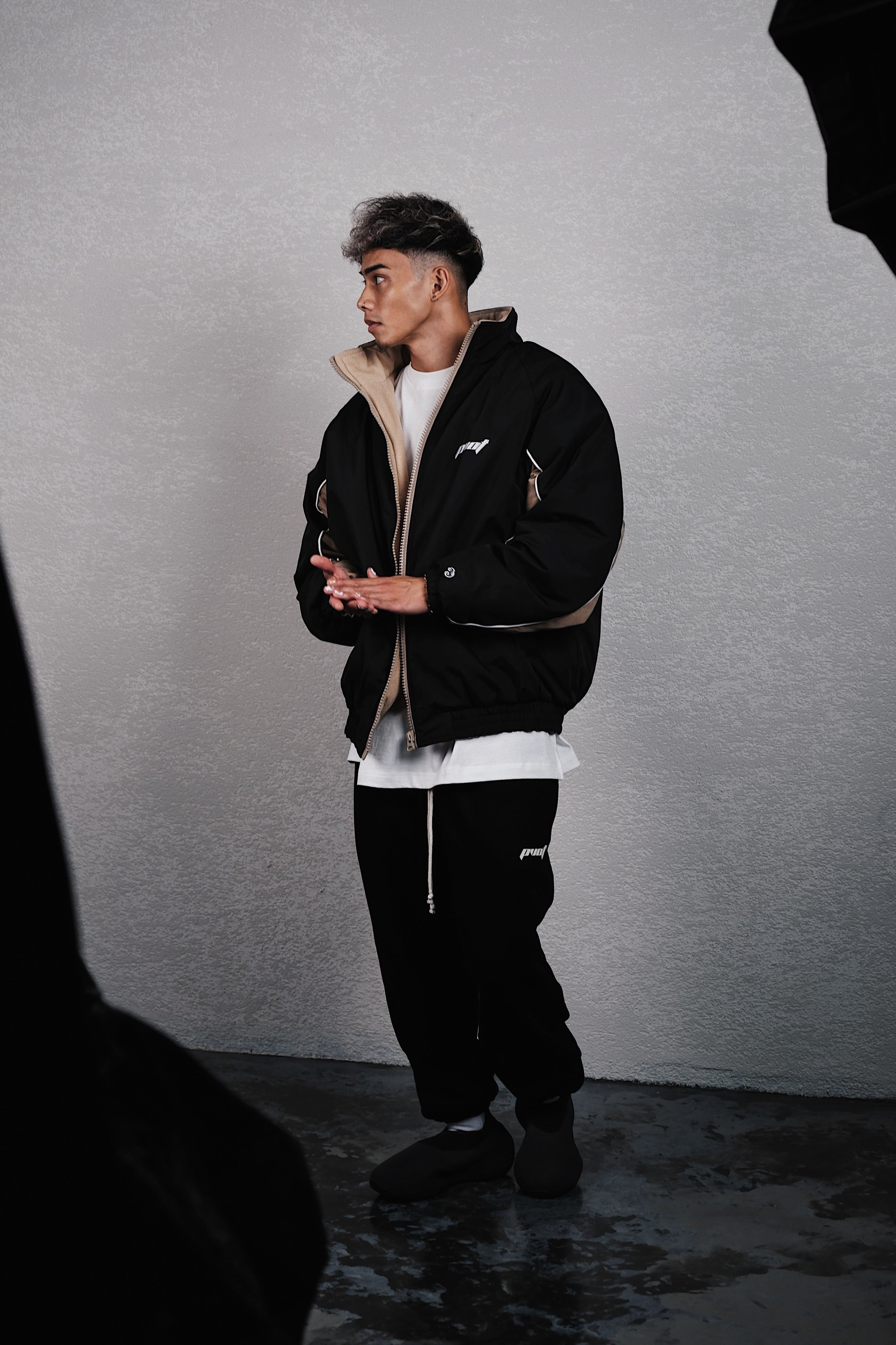 Pvot Crew Stadium Jacket (Black / Beige)