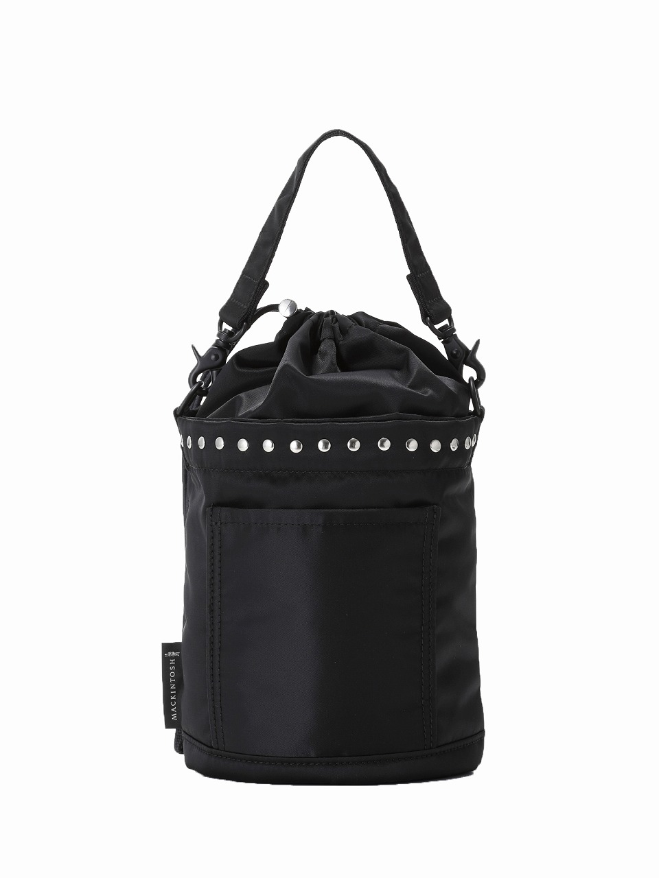 PORTERのバッグにシルバースタッズを施したアイテムも。MACKINTOSHの