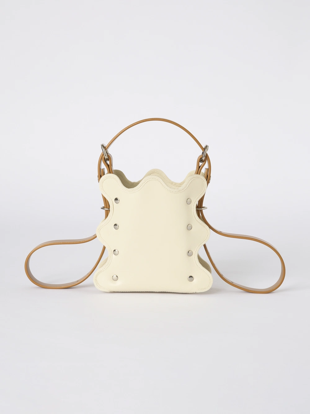 nori enomoto の象徴的なバッグ「mardi matin」がひと回り小さくなって