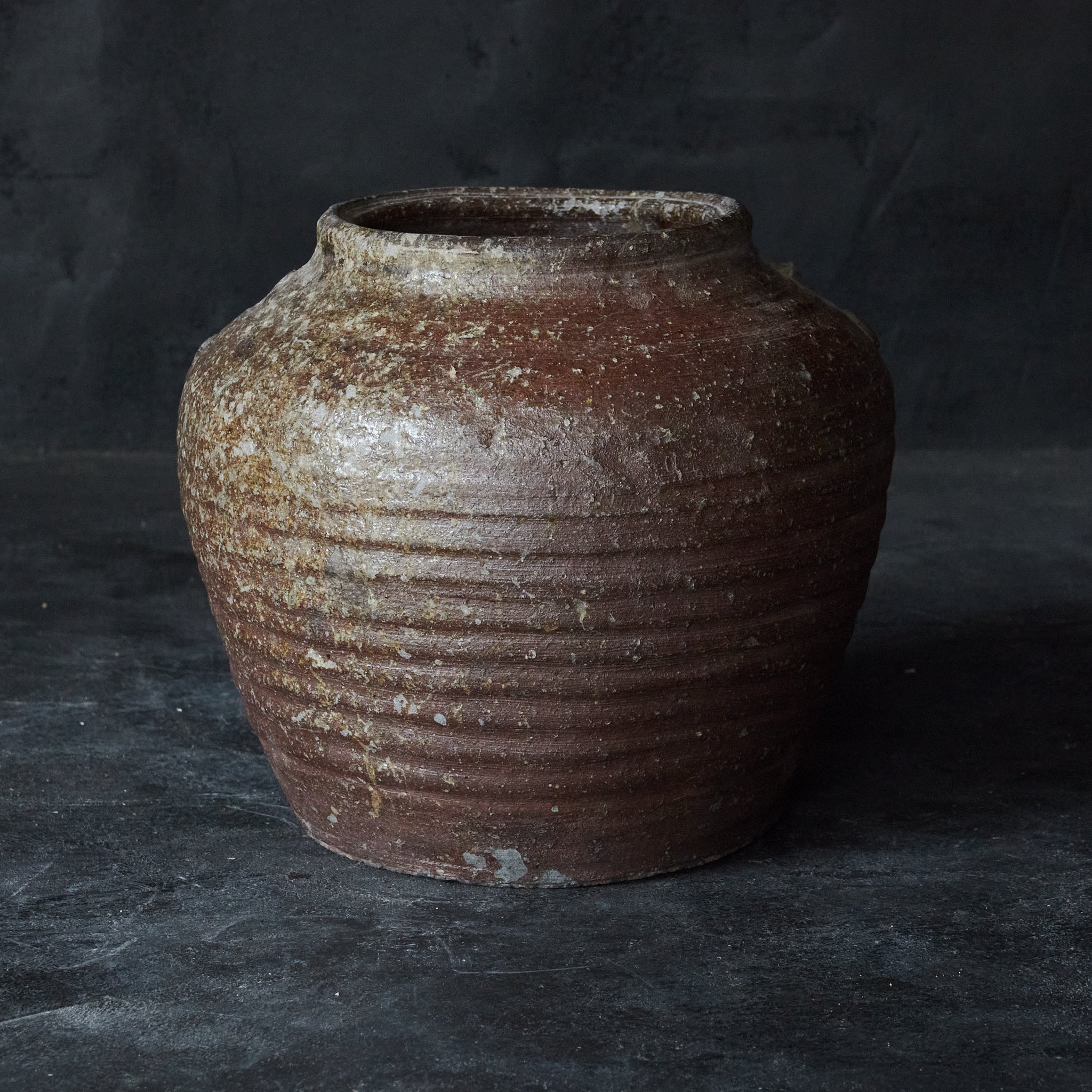 室町時代 古備前 壺（1336–1573 CE） | 入蘆花（ロカニイル）