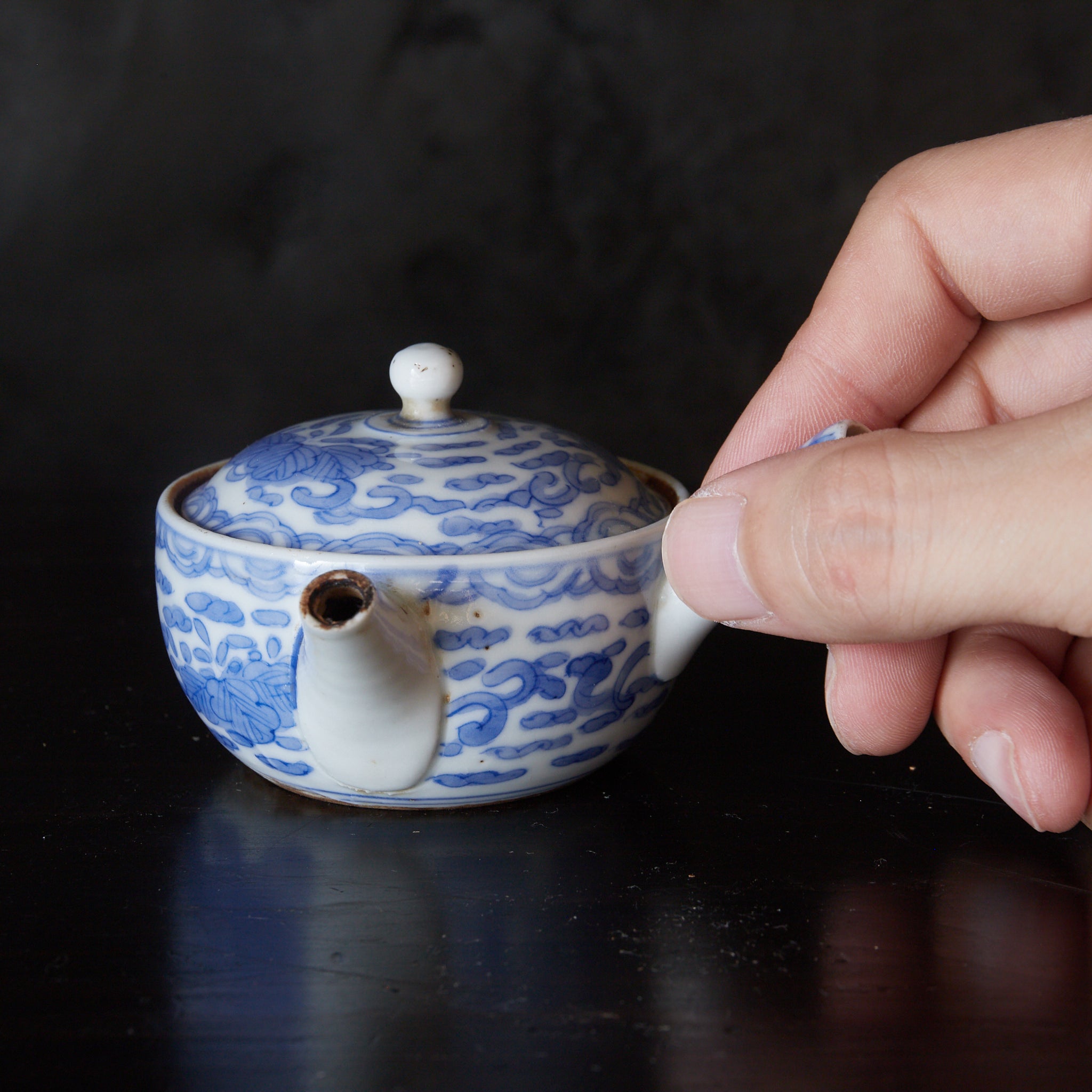 江戸時代 古伊万里 白磁染付桐文横手急須（1603–1867CE） | 入蘆花