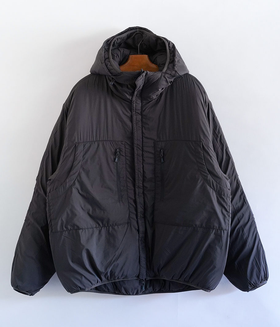 DAIWA PIER 39 TECH REVERSIBLE CLIMBERS PUFF JACKET [CHARCOAL