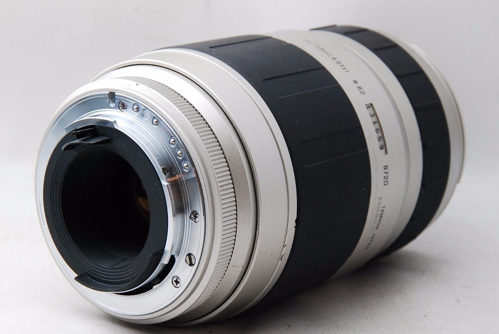 Review Tamron LD DI AF 70-300mm 1: 4-5.6 Tele-Macro (1: 2) A17 | Happy