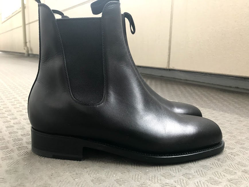 見るものを魅了する美しさ。J.M. WESTON 705 チェルシーブーツを購入