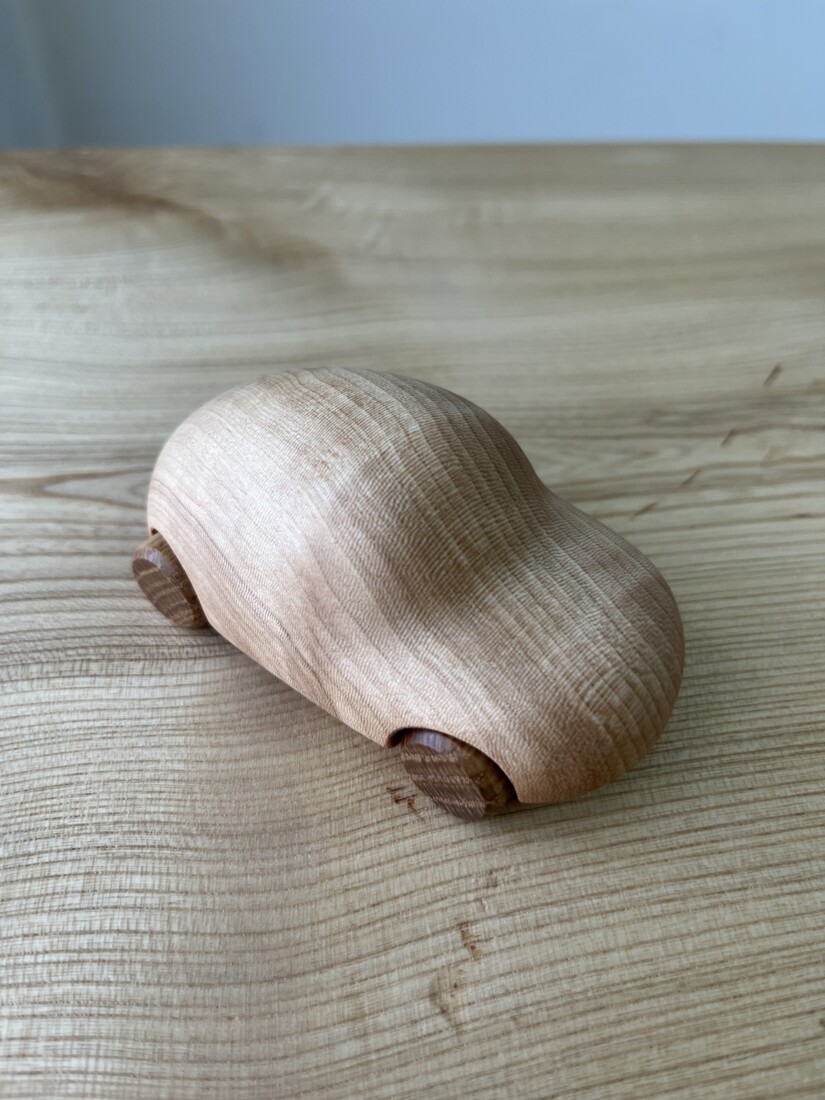 一枚板 から作る木のビークル tsubu-57 トチ – 一枚板の通販 rewood