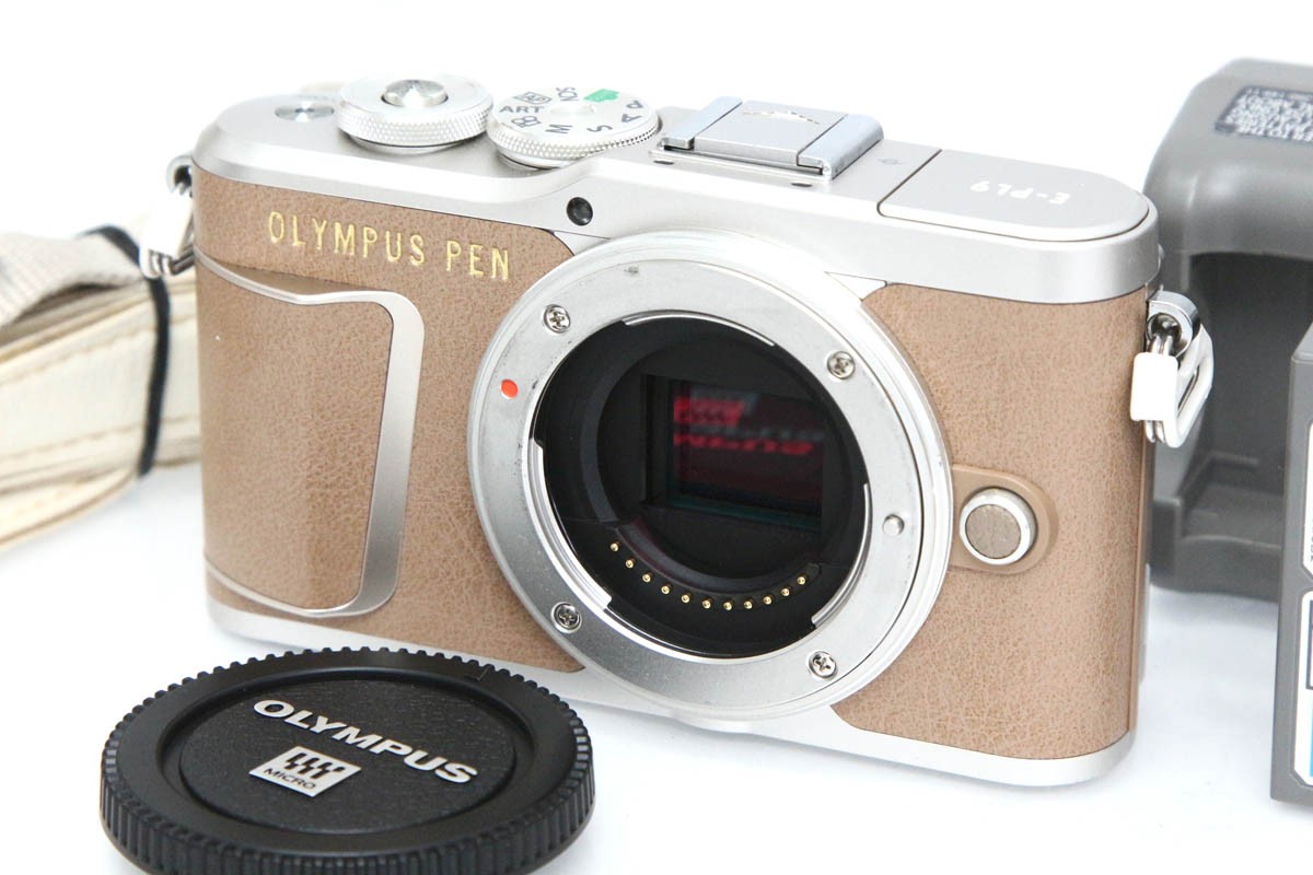 価格.com - オリンパス OLYMPUS PEN Lite E-PL6 EZ ダブルズームキット