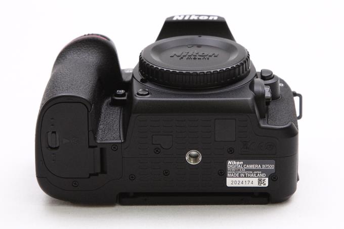 滅多にないシャッター数699回以下 Nikon D7500☆Wi-Fi搭載 滅多にない