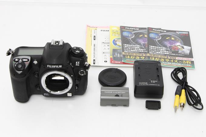 FinePix S5 Pro ボディ シャッター回数16800回以下 【K713】 | 富士