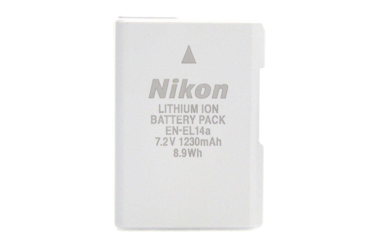 D3300 ダブルズームキット ブラック シャッター回数 約24400回以下