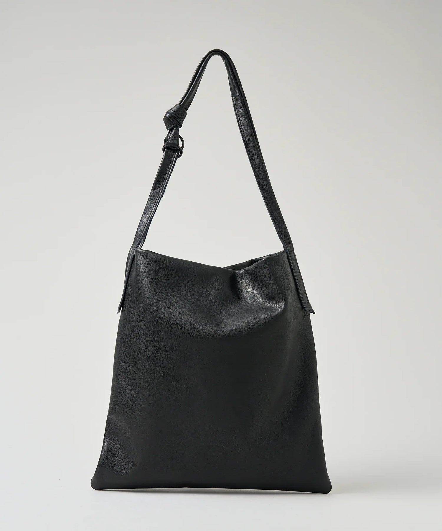 REN】《トートバッグ》肩掛け、斜めがけも / シンプルで男女で使える