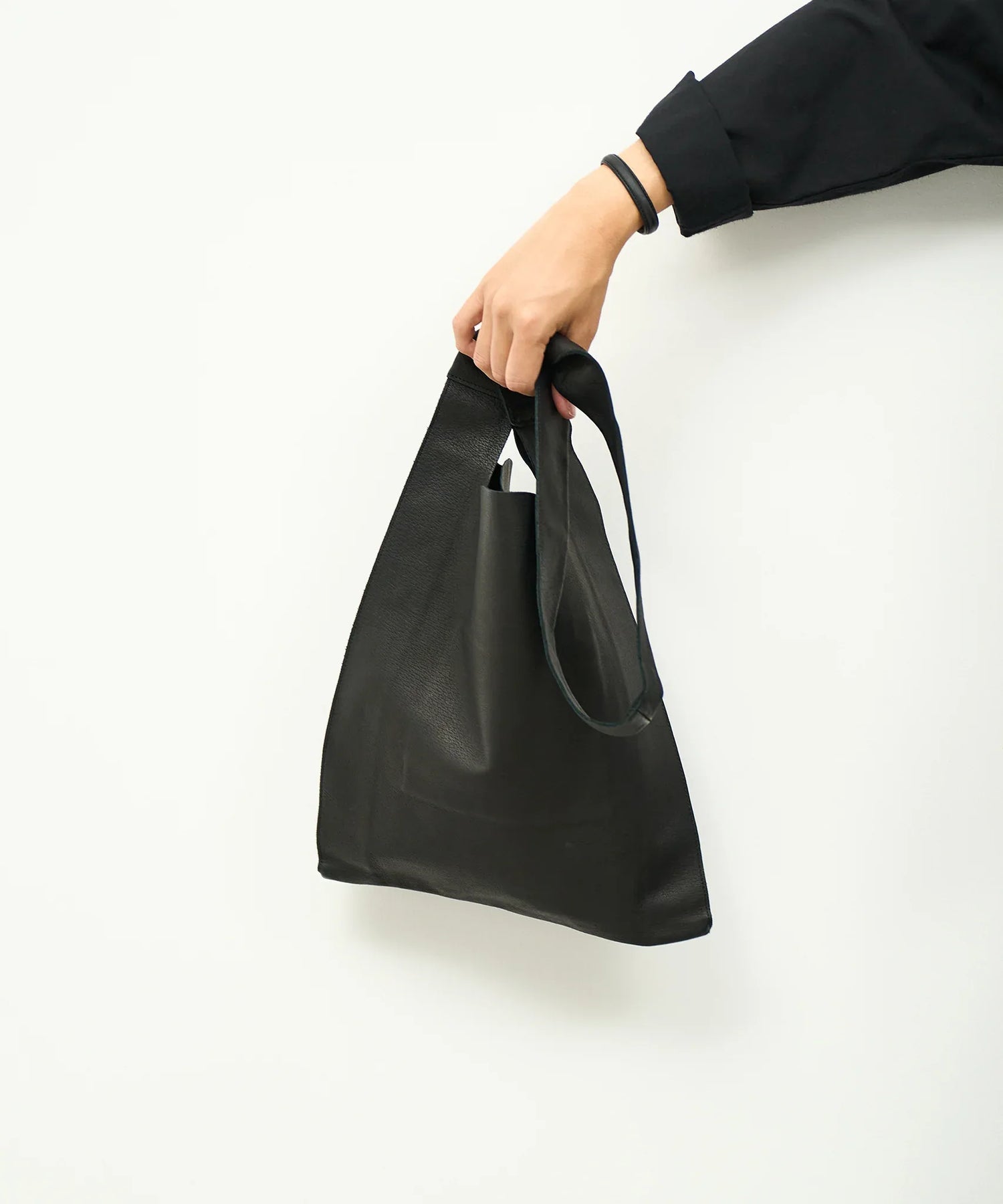 軽くて柔らかい豚革ショルダーバッグ - シンプルなレジ袋スタイル – REN