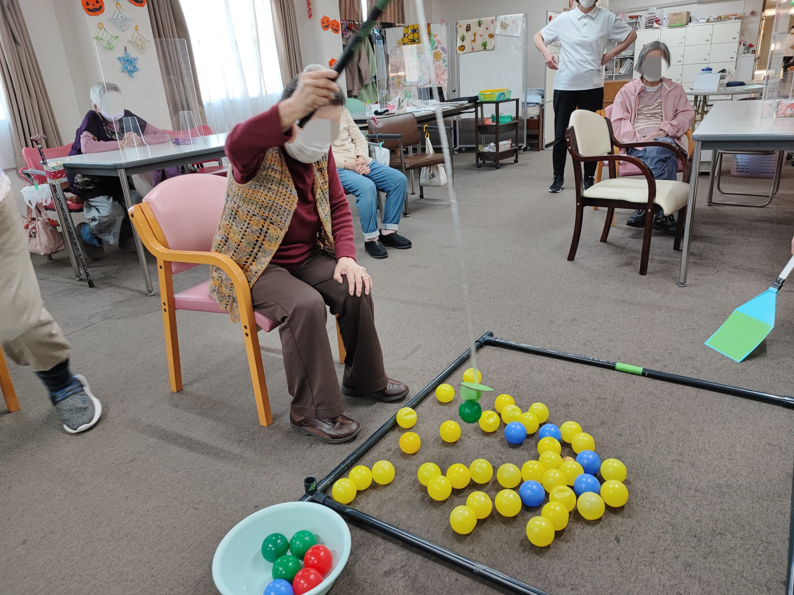カラーボール釣り】◇上肢リハに使える室内釣りゲーム | レクリス
