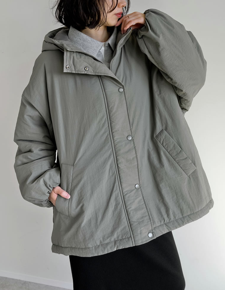 ナイロン中綿入りオーバーサイズモンスターパーカージャケット