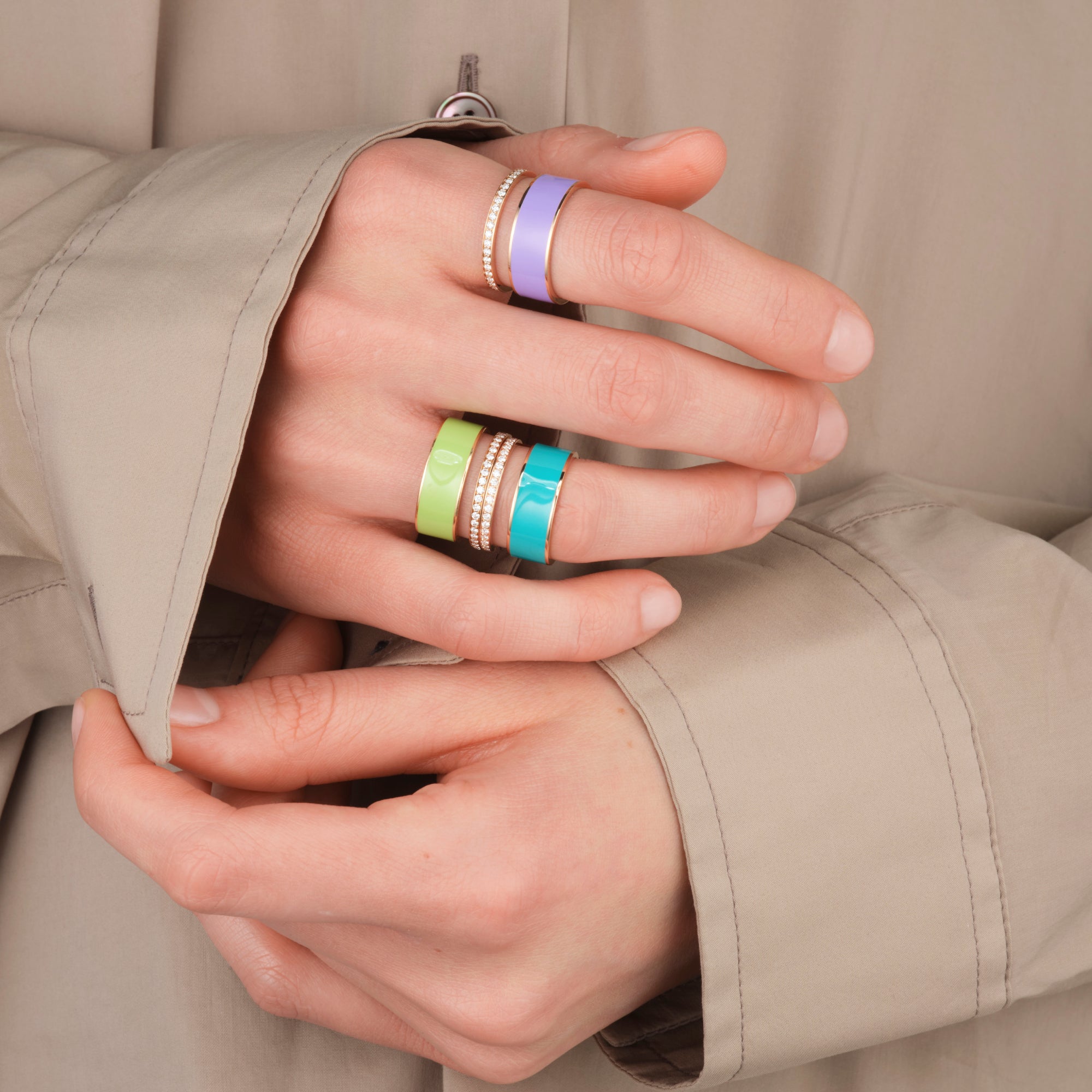 Berbere クロマティック アクア・ブルー色ラッカー リング ピンク