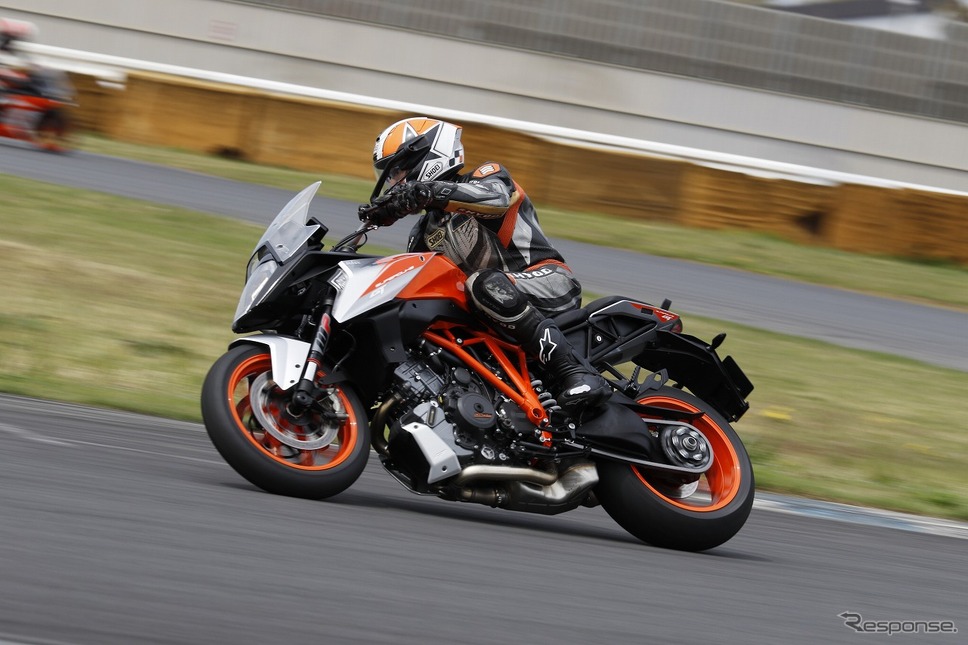 KTM スーパーDUKE R＆GT 試乗】ダカール由来のモンスターに2つの個性