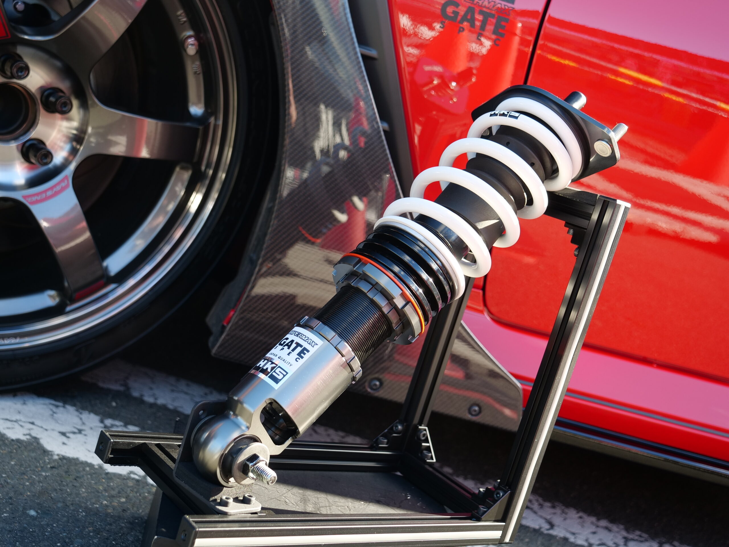 HKS GATEオリジナルの車高調サスキット『HIPERMAX GATE SPEC』は狙い
