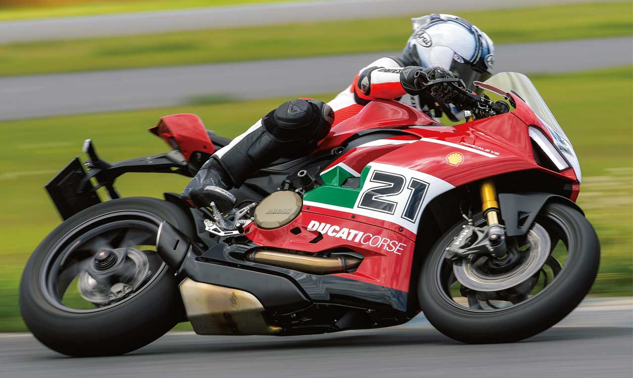DUCATI Panigale V2 Bayliss 1st Champion 20th Anniversaty｜Build by