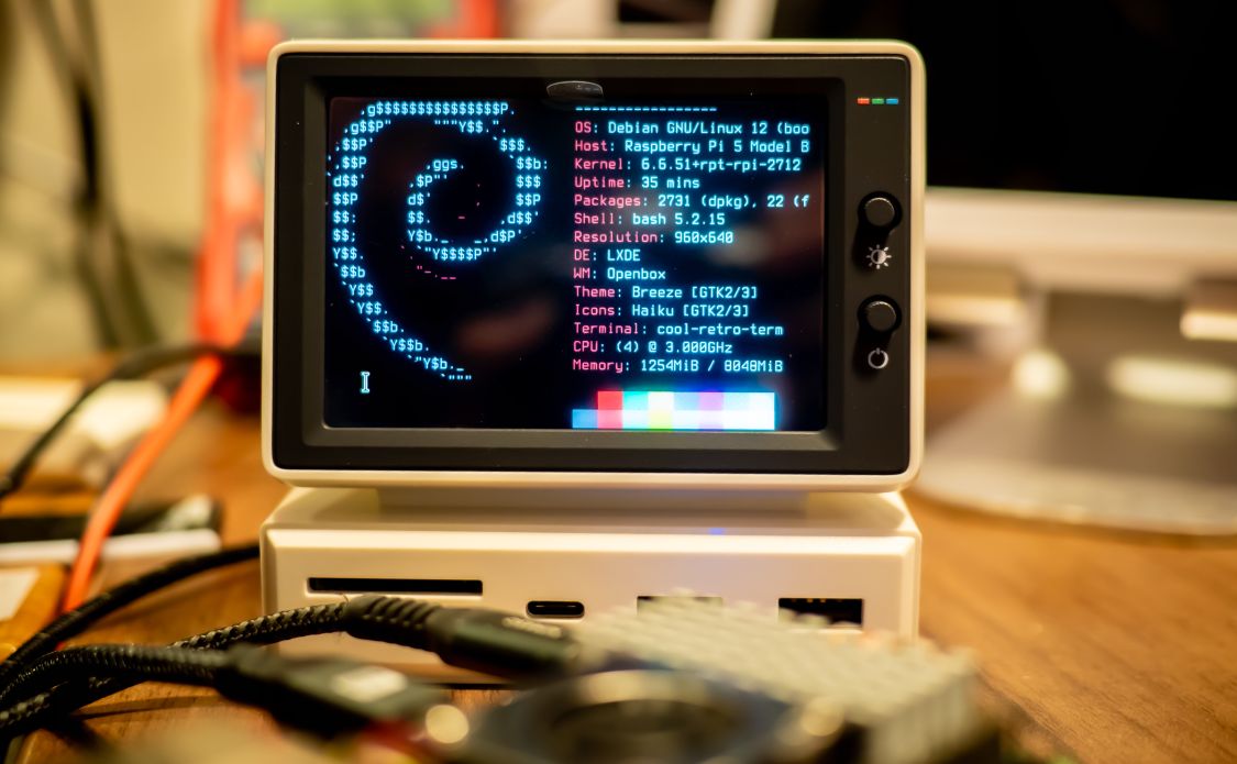 HAGiBiS MiniMonitor USB-C Docking Station 【お写真レビュー】