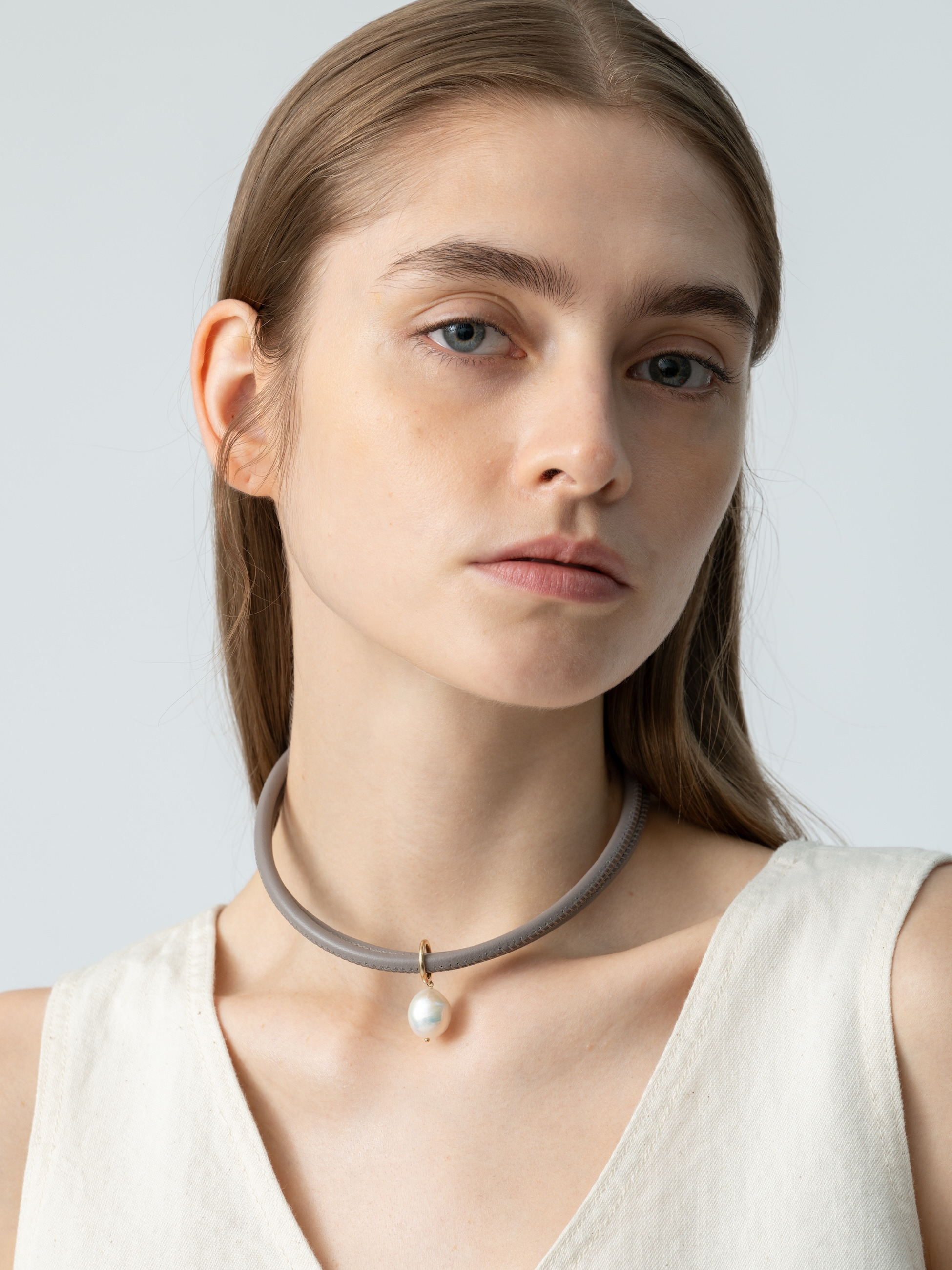 トープ レザー パールチャーム ネックレス｜MIZUKI(ミズキ)｜Ron Herman