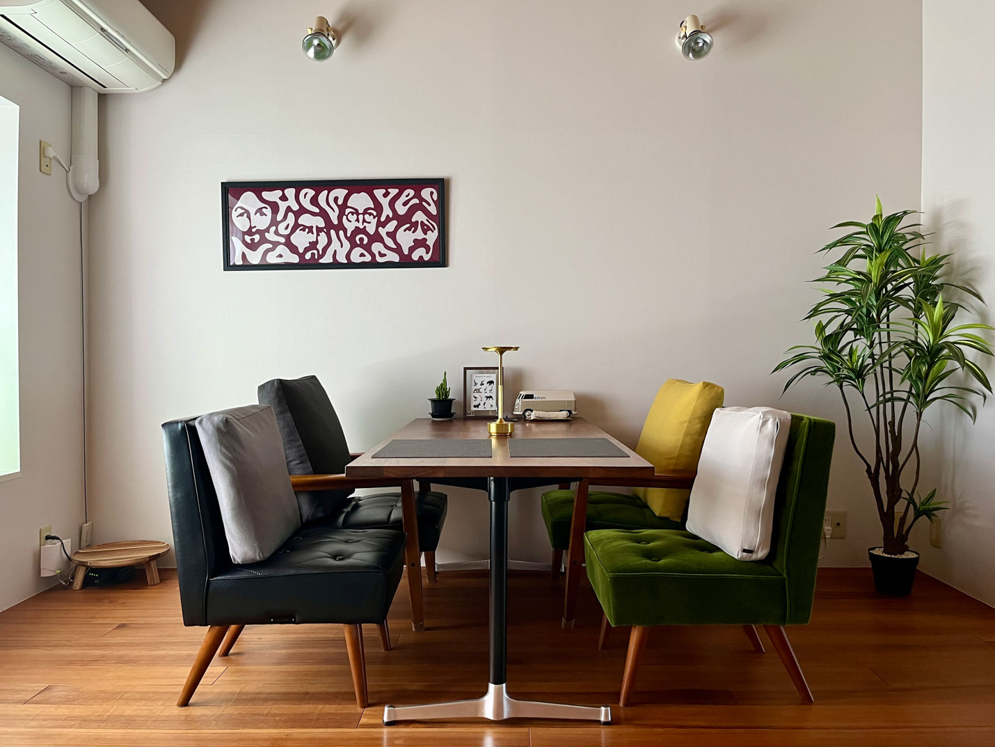 展示品 カリモク60 カフェチェア スタンダードブラック 2024年製