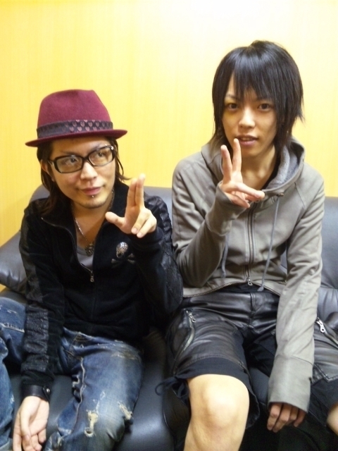 kannivalismに取材！ (2010/11/12) ROCKIN'ON JAPAN 編集部日記 ｜音楽