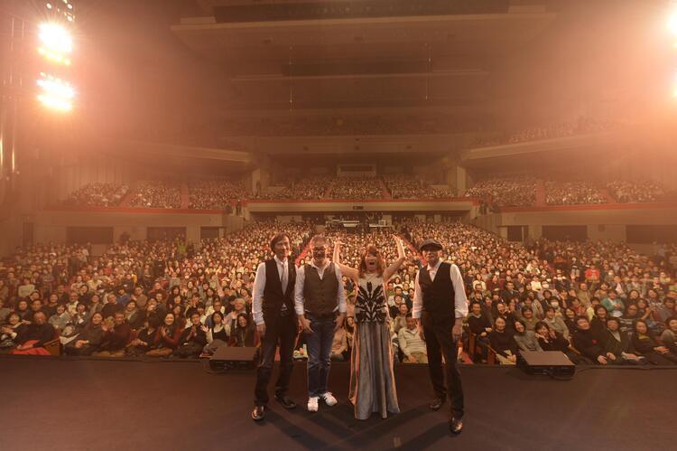 矢野顕子、TIN PAN(細野晴臣/林立夫/鈴木茂)とのライヴをCD化 (2014/12