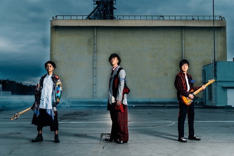 RADWIMPS、“カタルシスト”フルMV公開。舞台は「近未来の都市」 (2018