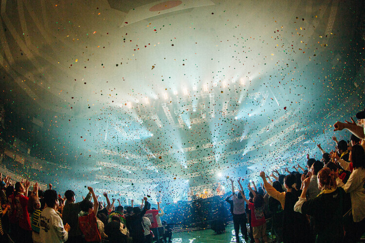 Hump Back、永遠の愛とロックンロールを誓った「“打上披露宴” at 日本