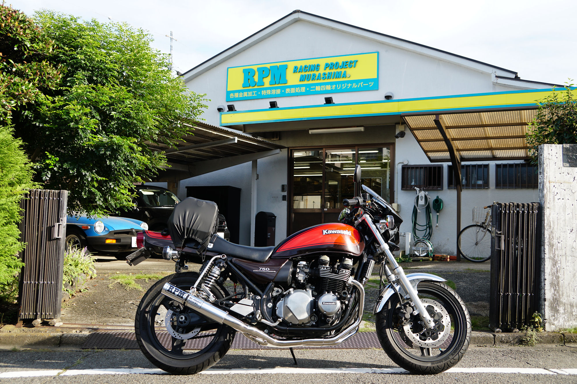 直販限定】復刻版シルバーステッカー仕様マフラー | 製品情報 | バイク