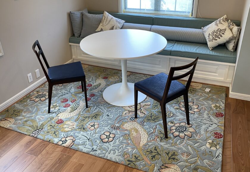 ベージュとグレーのノスタルジックなフラワーラグ No.718 ベージュと