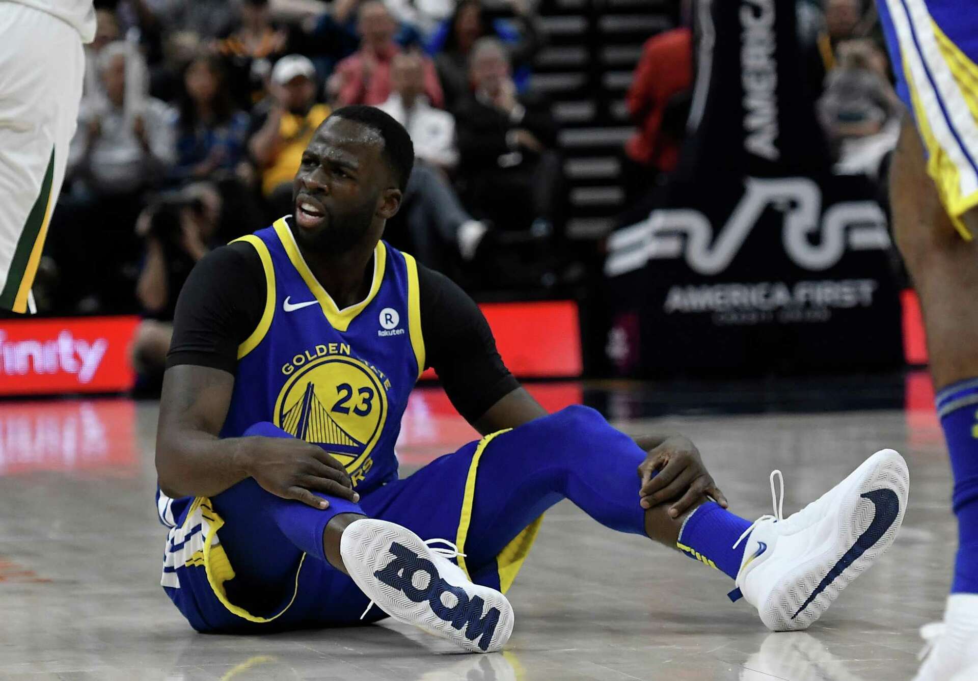 Warriors endure largest loss of 2017-18 in regular-season finale