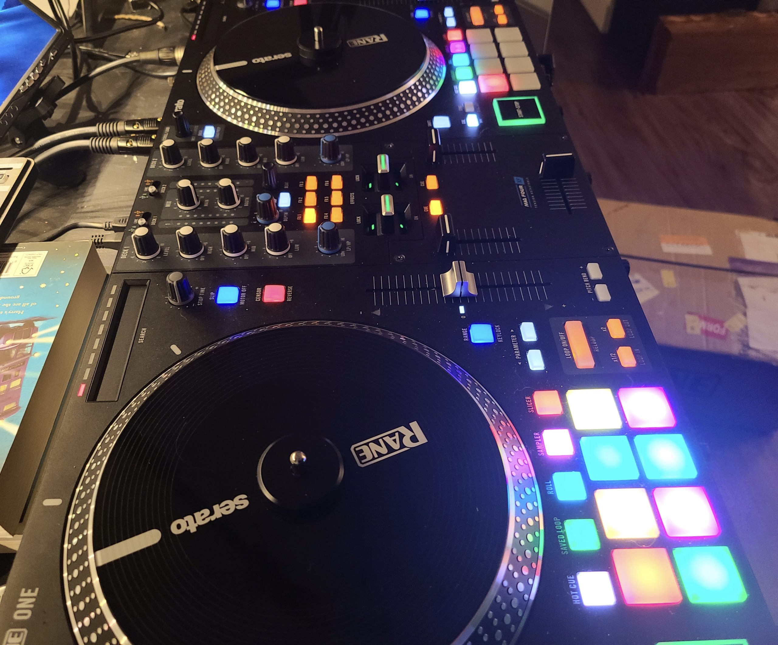Rane ONE first look review: the Rane feeling in a all-in-one DJ