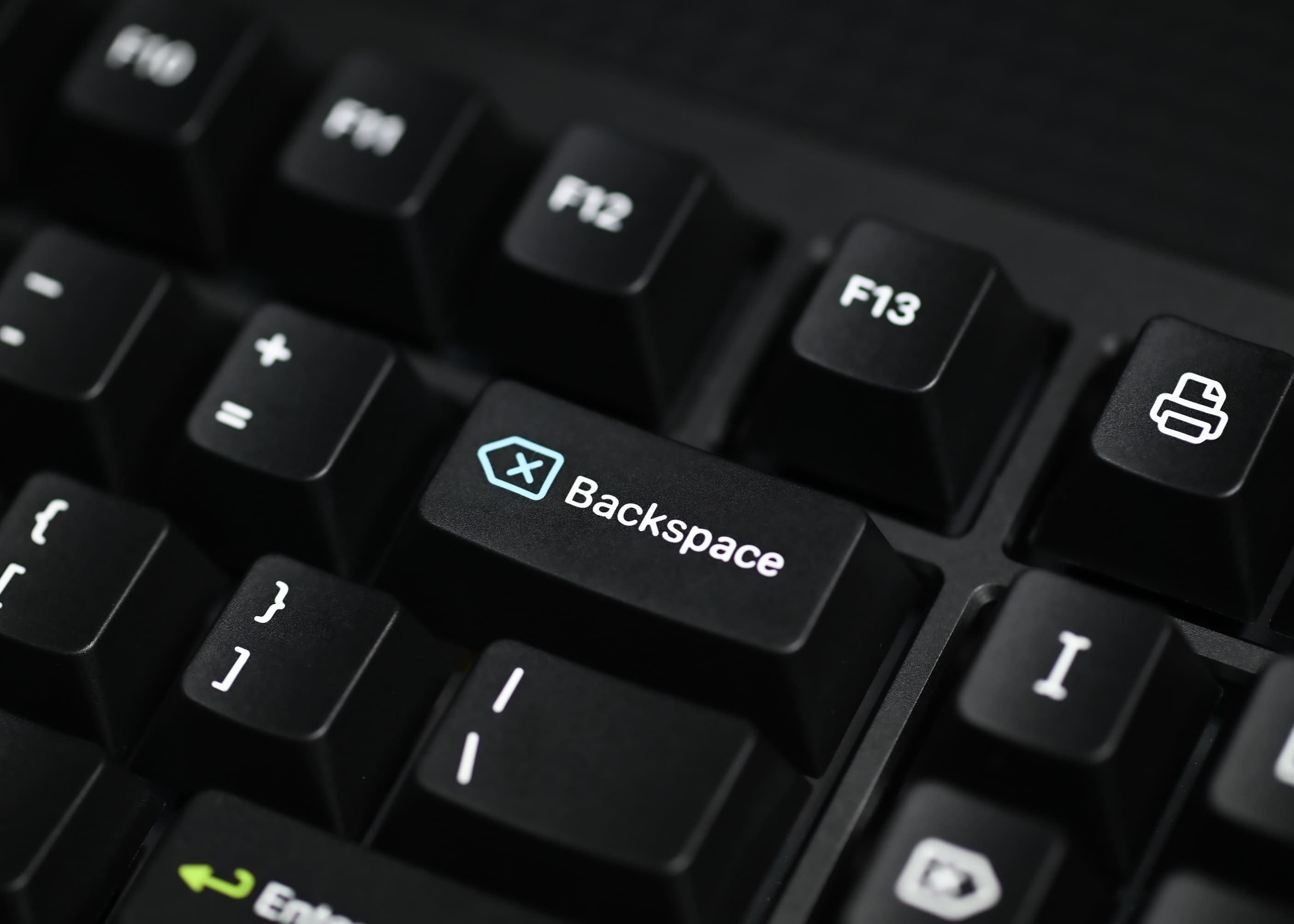 Keyreative KAP White on Black Doubleshot Cherry Profile キー