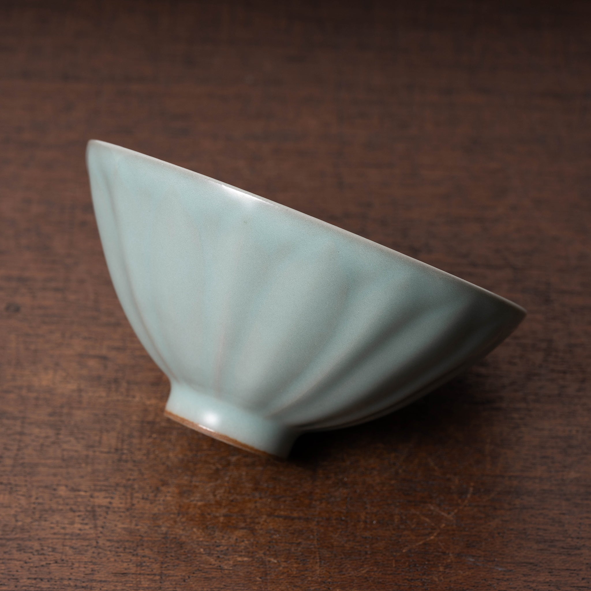 道XF2774李朝時代初期青磁蓮弁文茶碗 高麗青磁茶碗 海南郡玉泉面山中