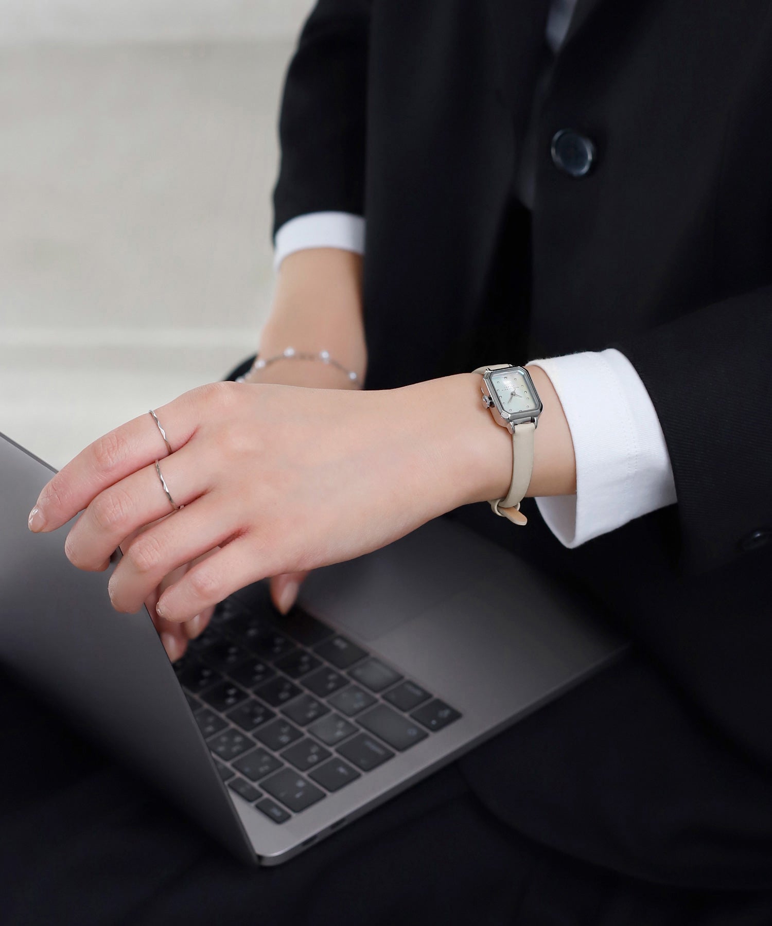 ANEMONE】スクエアフェイス2WAYウォッチ｜アネモネ・シエナロゼ