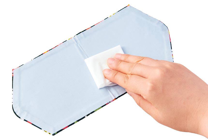 さくら仮置きマスクケース（布付き）｜株式会社さくらほりきり