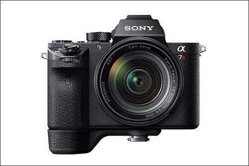 α7 III 保護ガラスやバッテリーチャージャー 一緒に買っておきたい