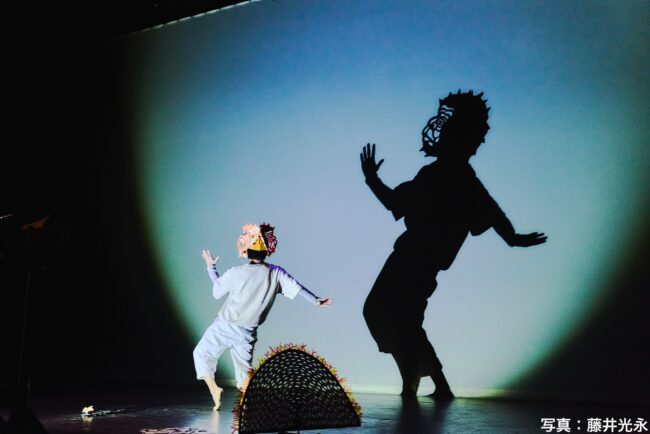 好評発売中】川村亘平斎の影絵と音楽『ウランダランダ～私の名前を呼ん