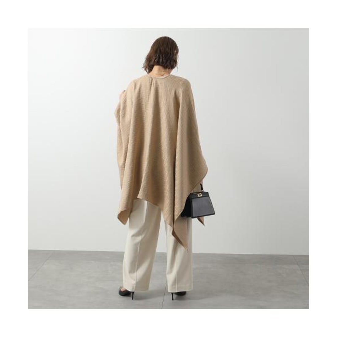 フェンディ FENDI FENDI ポンチョ FXX782 AQ8G ケープ FFロゴ ズッカ柄