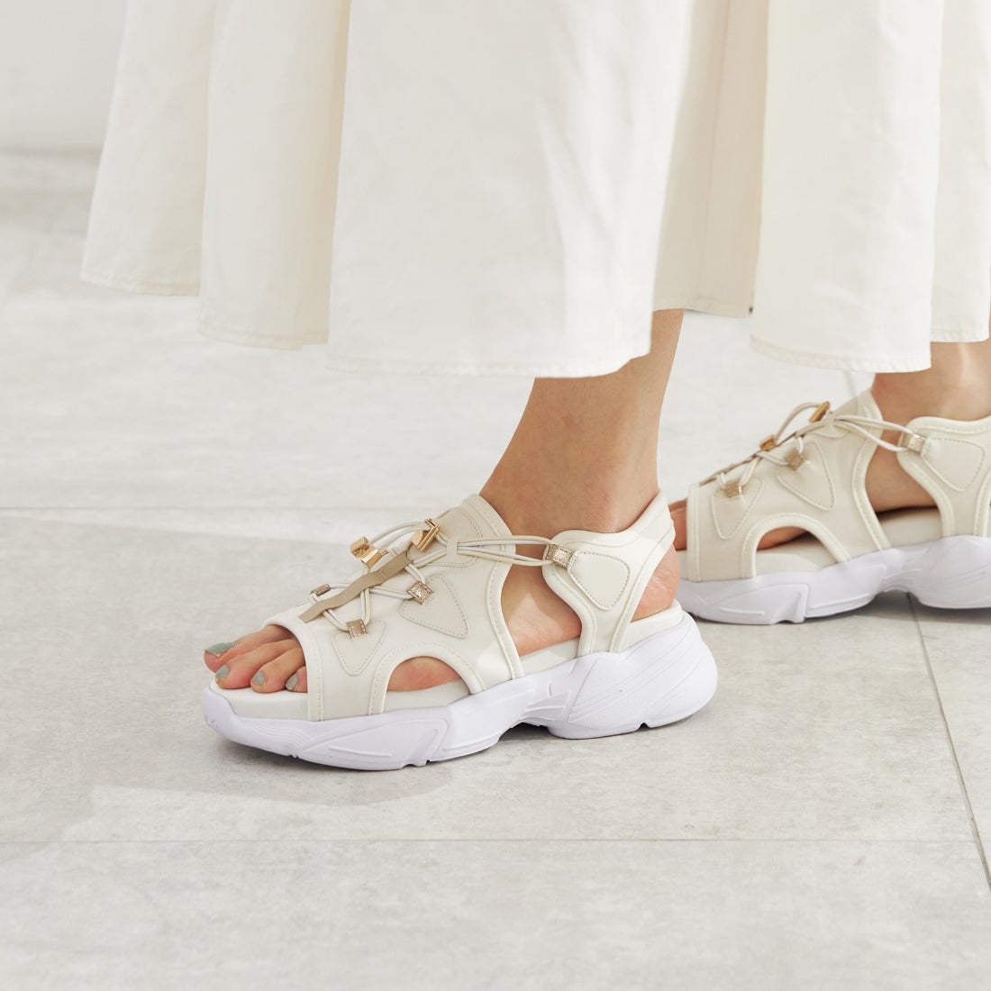 Ophiuchus/オフィウクス （White）ゴムシューレーススポーツサンダル