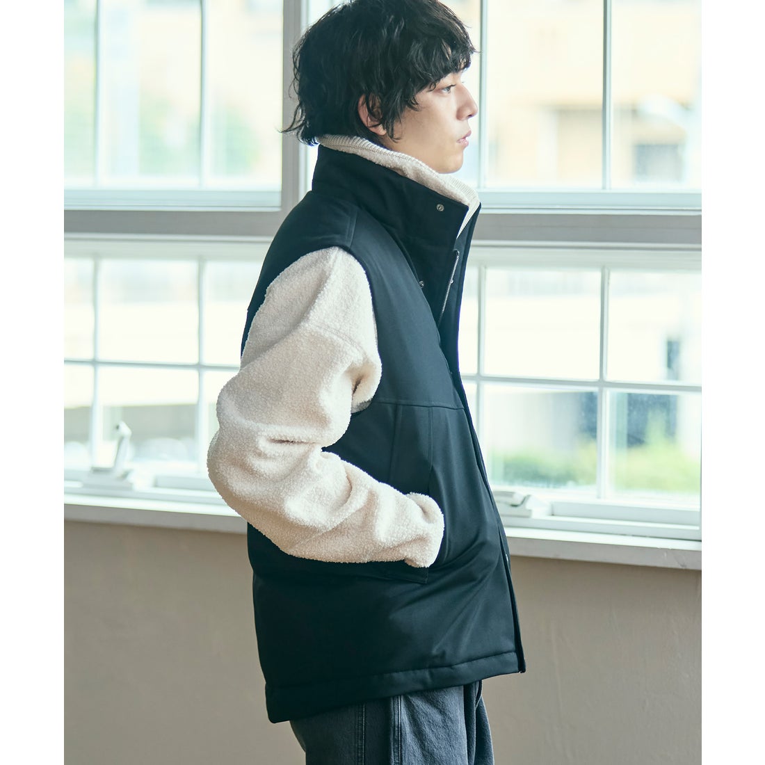 ラコステ LACOSTE 耐水透湿ダウンベスト（ブラック） -waja bazar