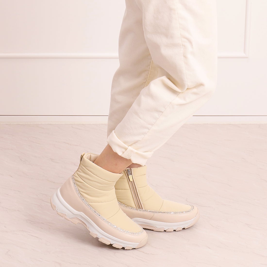 プラスダイアナ ＋diana グリッター ショート丈スノーブーツ