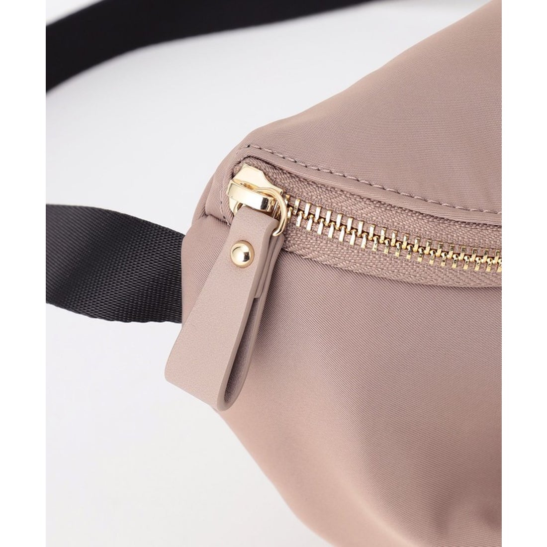 トッカ TOCCA 【撥水】RIBBON KNOT BODY BAG ボディバッグ （ネイビー