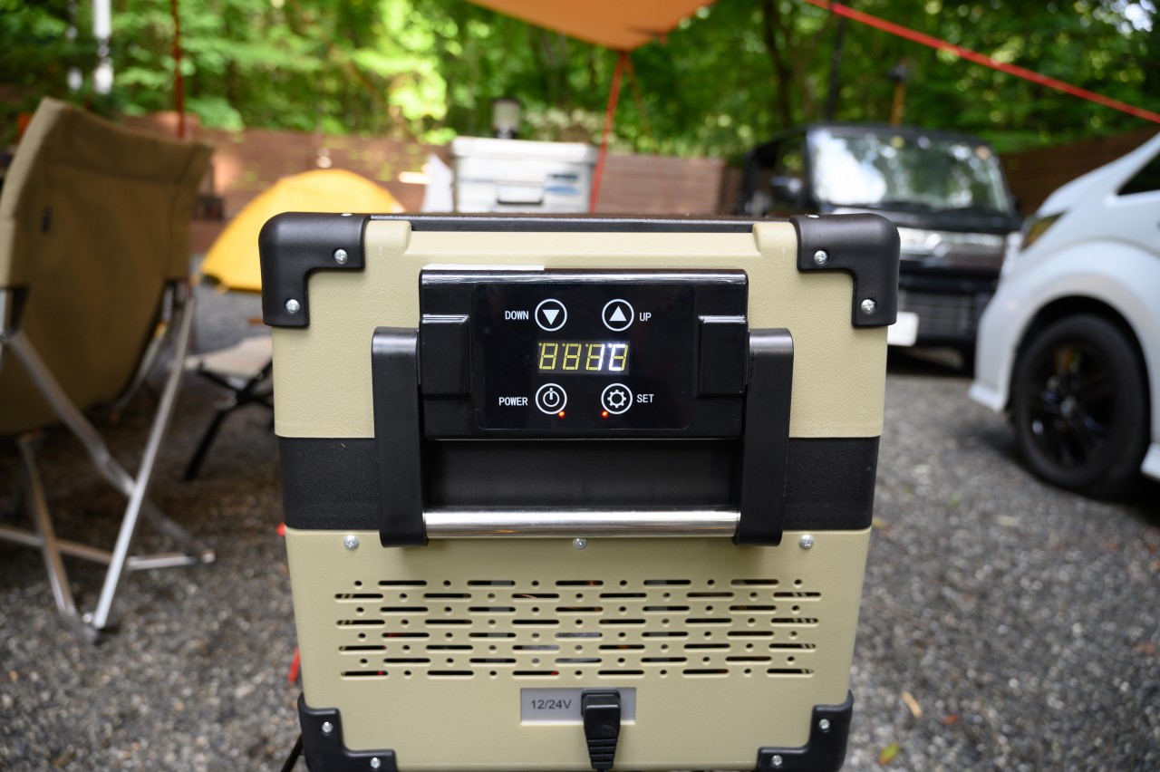 AC電源サイトでも使える32Lサイズの車載冷蔵庫「EENOUR S32」