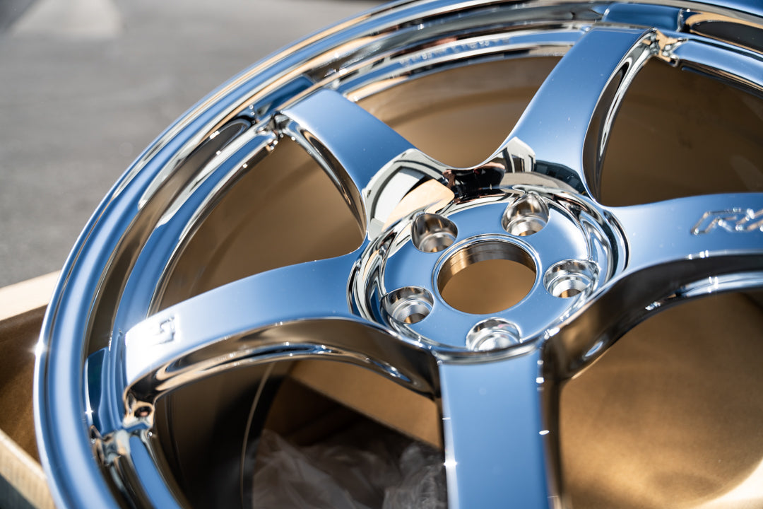 Gram Lights 57CR / 18x9.5 +38 / 5x114.3 / Chrome – Sensei 6